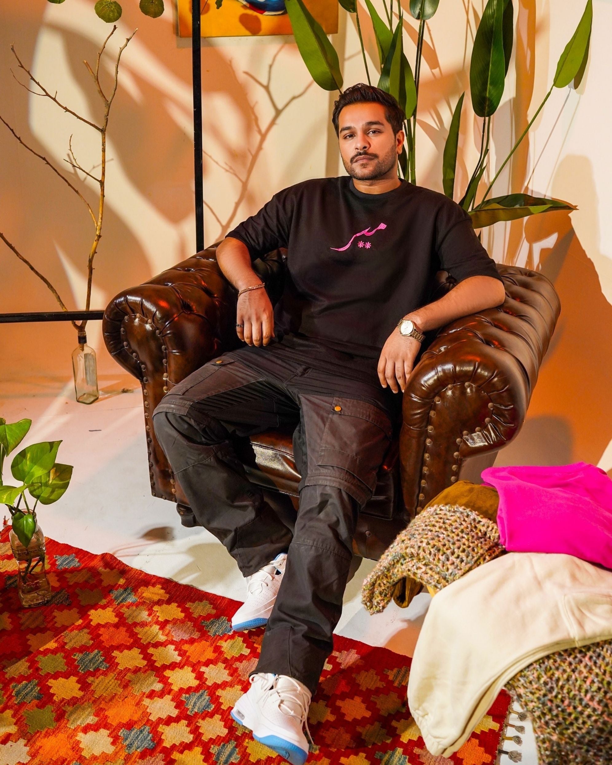 MEEROFFICIAL™ COTTON TERRY BLACK T-SHIRT