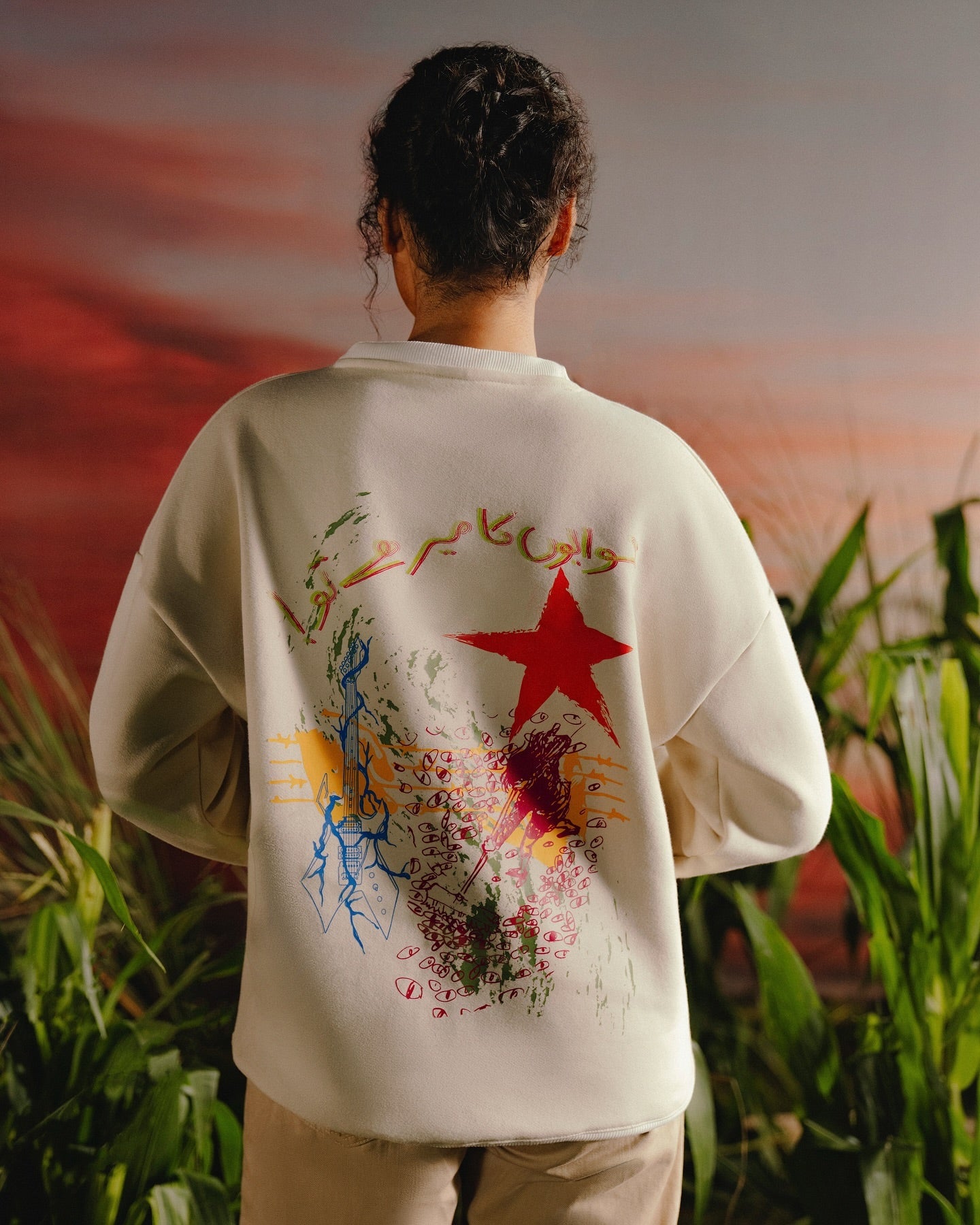 MEEROFFICIAL™ WHITE SWEATSHIRT