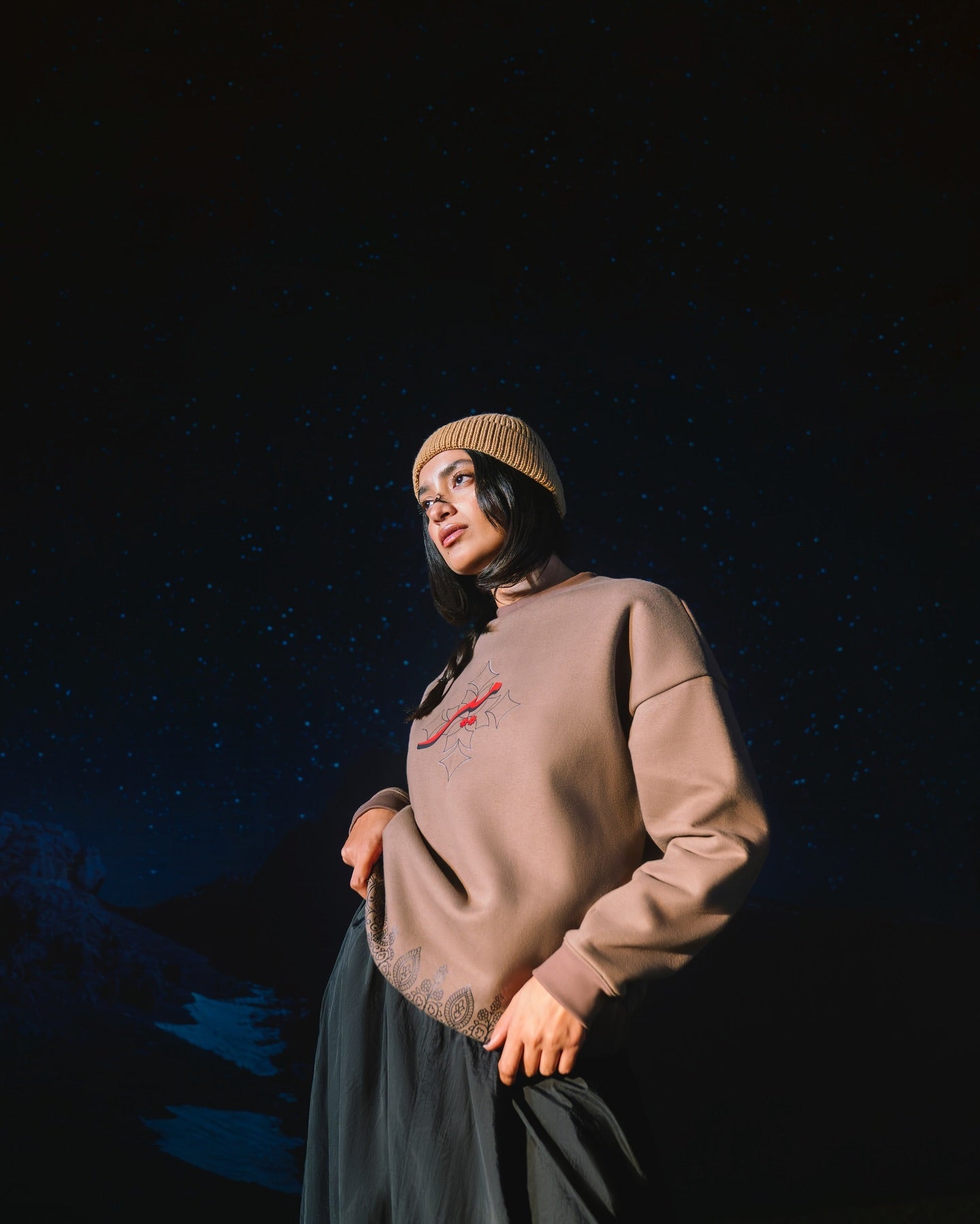 MEEROFFICIAL™ BROWN SWEATSHIRT